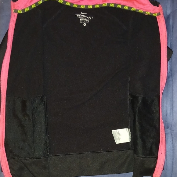 Youth Nike Therma-Fit Full Zip Hoodie - Med. - Picture 6 of 7